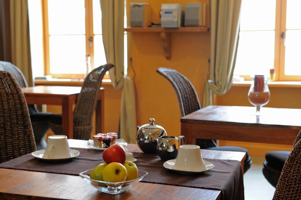 Bed and Breakfast Logis De Nantas à Saint-Jean-Bonnefonds Extérieur photo